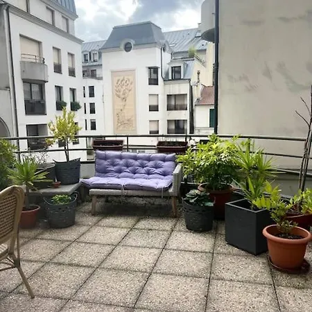 Apartment Cosy With Terrace Paris