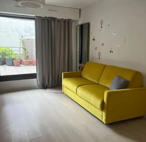 Apartment Cosy With Terrace